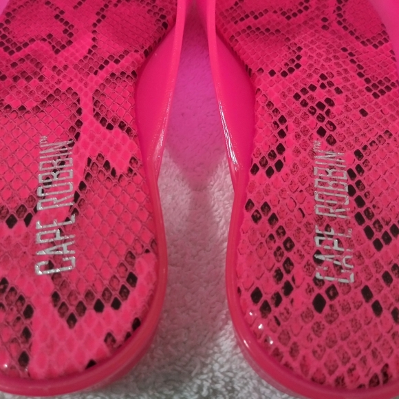 🆕Cape Robbin Venomous slip on mules - Picture 7 of 8